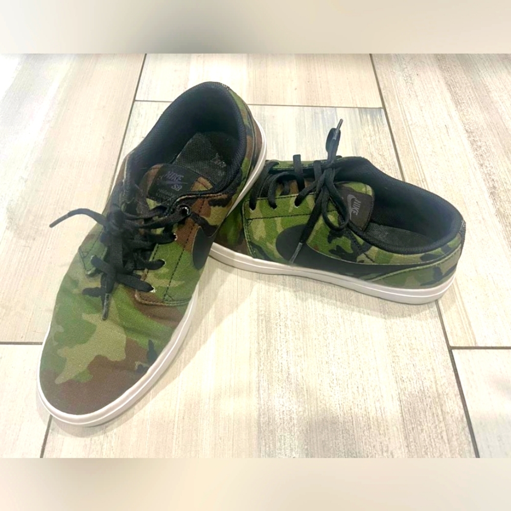 Nike Camouflage